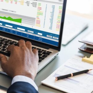 Want to Pursue an Accounting Career? How to Improve Your Accounting Skills With Computerized Accounting Training